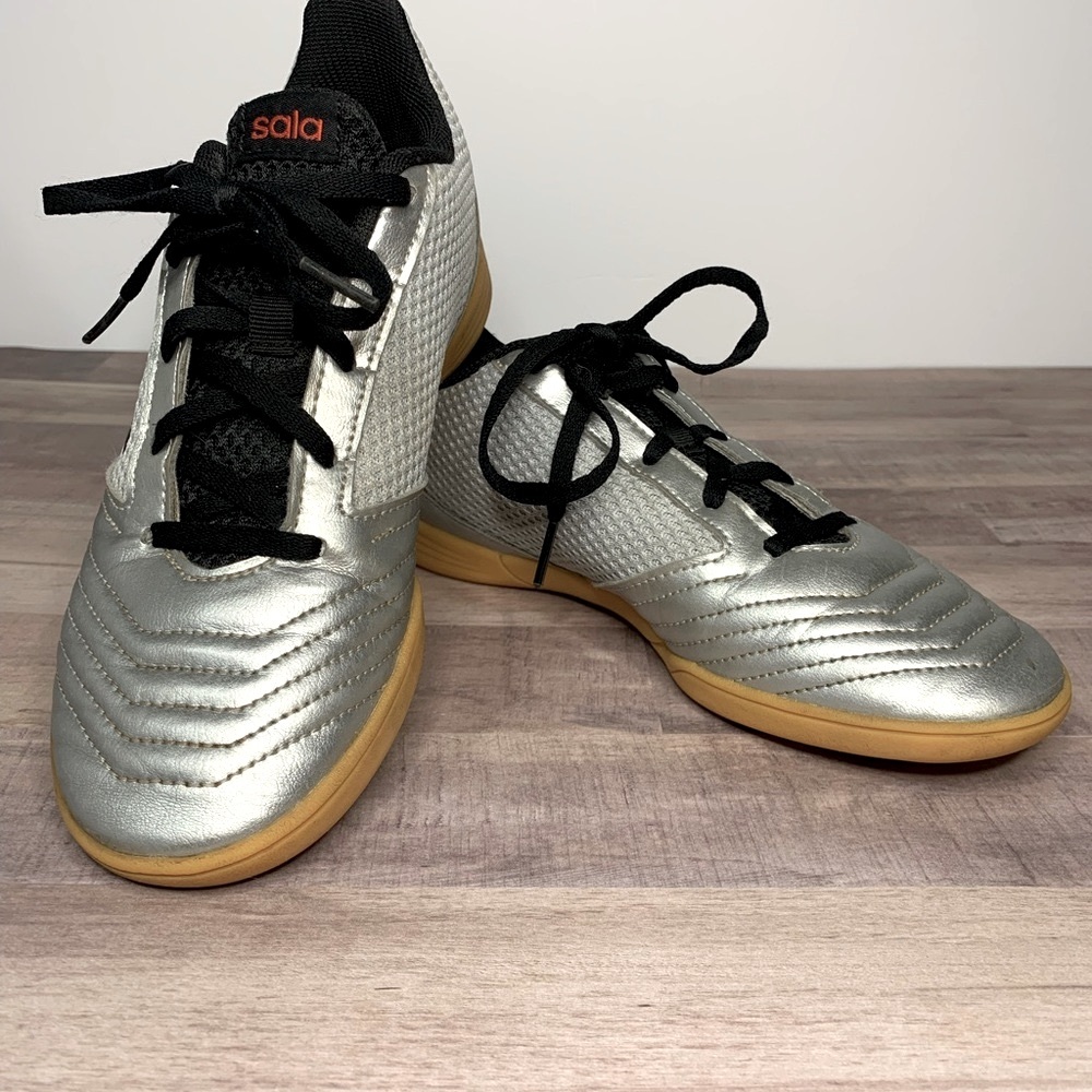 Adidas Predator Sala Futsal Soccer Shoes Youth Size 5.5